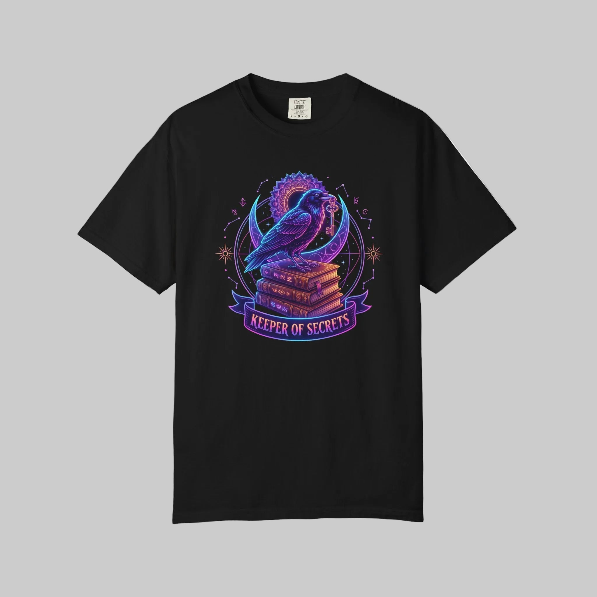 Keeper of Secrets Raven T-Shirt – Dark Academia Witchcore Tee for Book Lovers, Spotify Dark Pop Fans & Mystical Souls - The Bela Vibe House of Moonfire